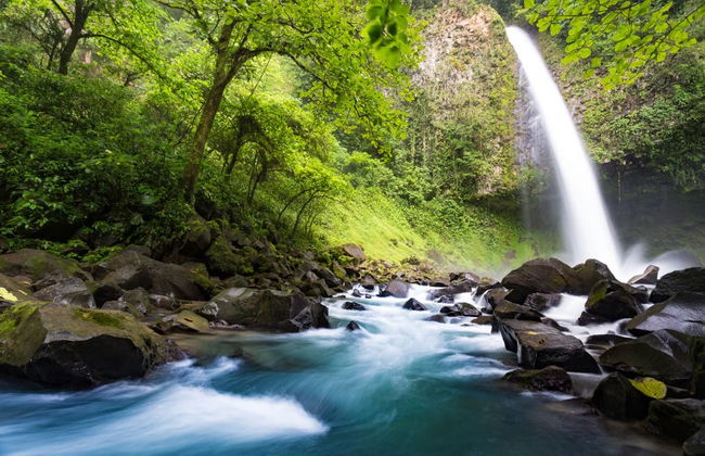 Excursión a la Catarata La Fortuna y al Volcán Arenal - Foto 2