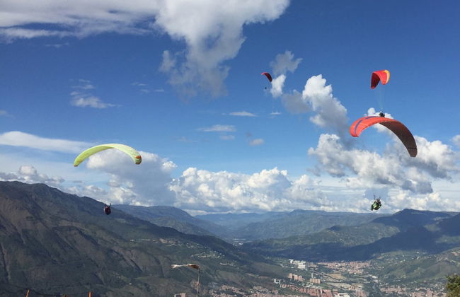 Paragliding in Medellin - Foto 2