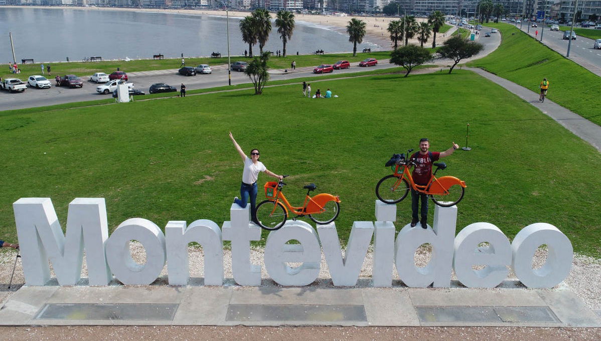 Tour en bicicleta por Montevideo - Foto 1
