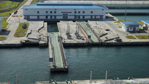 Excursión al canal de Panamá con visita a las esclusas de Agua Clara - Foto 3