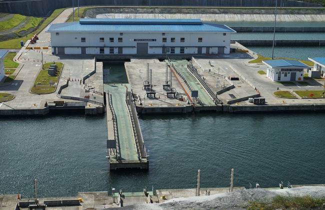 Panama Canal Day Trip + Agua Clara Locks Tour - Photo 3