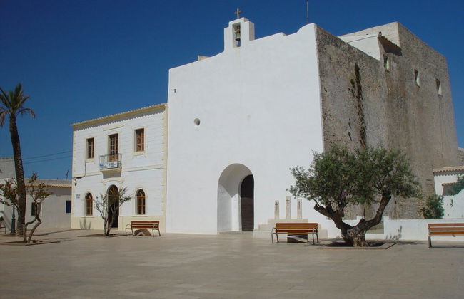 Excursión a Formentera y la playa de Es Pujols - Foto 2