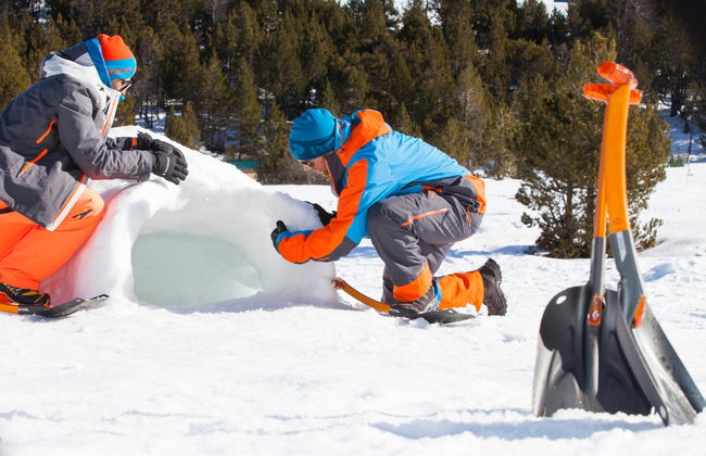Construcción de un iglú en Grandvalira - Foto 3