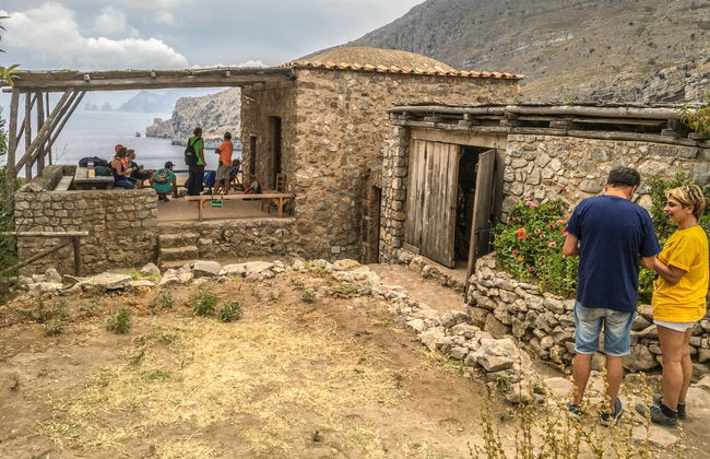 Esperienza privata di trekking nella Baia di Ieranto - Foto 7