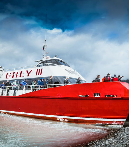 Foto de Paseo en barco por el lago Grey con visita a la playa y al glaciar