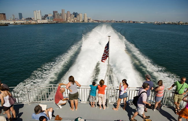 Ferry a Provincetown o Salem - Foto 3