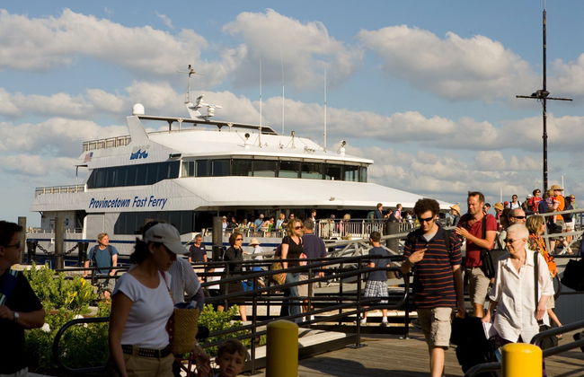 Ferry a Provincetown o Salem - Foto 6