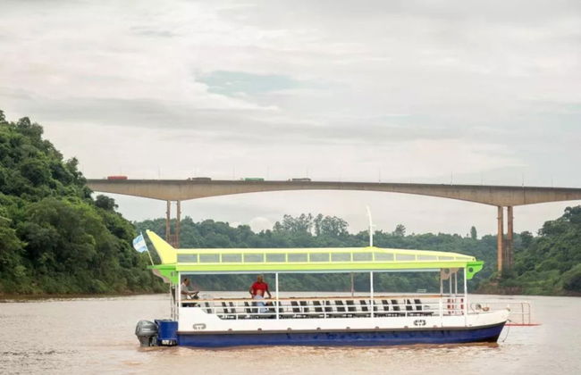 Paseo en barco por los ríos Paraná e Iguazú - Foto 4