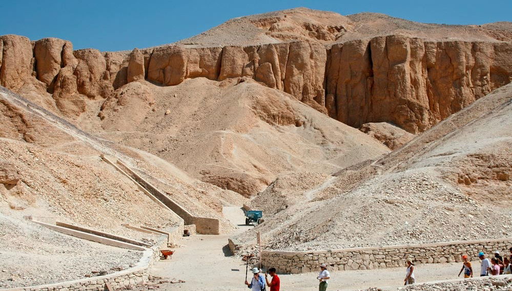 Valley of the Kings and Queens, Colossus & Hatshepsut Tour - Photo 1