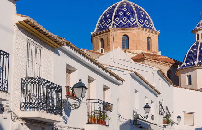Excursión a Altea, Villajoyosa y Benidorm - Foto 1