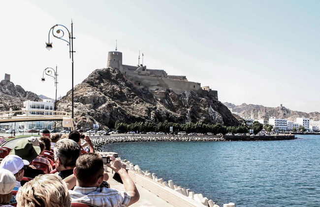 Muscat Hop-On Hop-Off Bus Tour - Foto 1