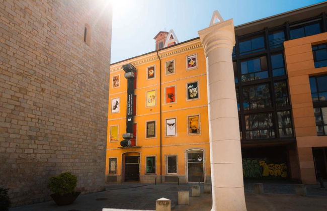 Entrada al Museo del Cine de Gerona - Foto 1