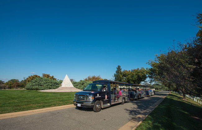 Tren turístico del Cementerio de Arlington - Foto 4
