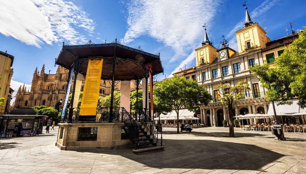 Visita guiada por Segovia + Catedral - Photo 5