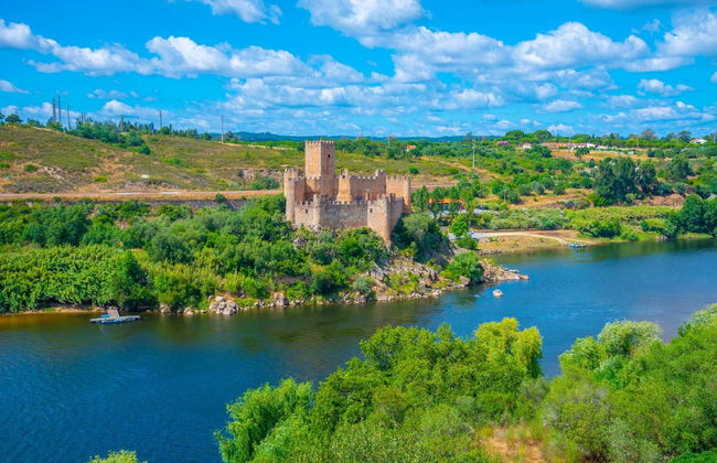 Tomar and Almourol Castle Day Trip - Foto 1