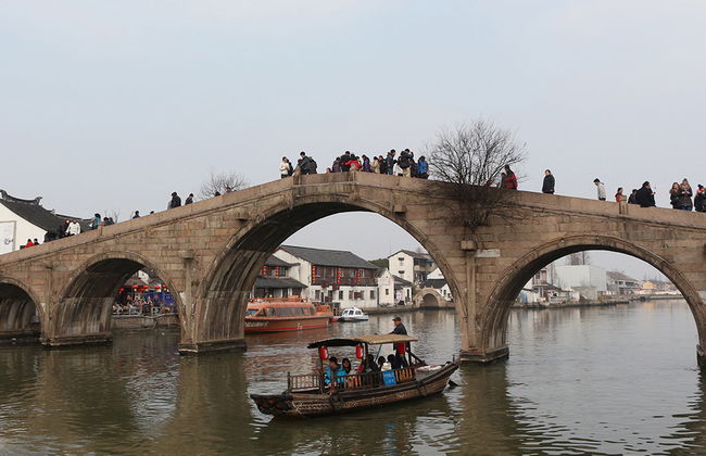 Excursión al pueblo de agua de Zhujiajiao, Templo del Buda de Jade y Tianzifang - Foto 3
