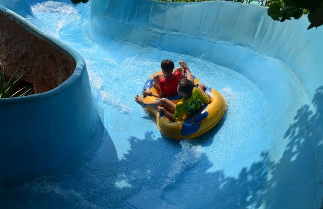 Billet pour le parc aquatique Le Caravelle - Photo 1