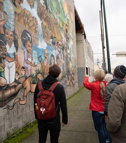 Foto de Tour del arte urbano por Calgary + Cata de cervezas
