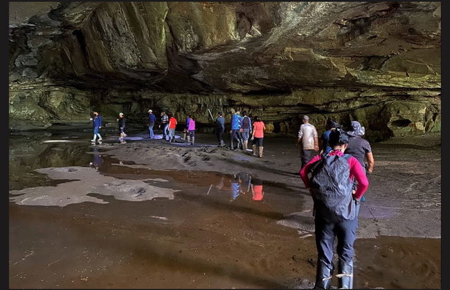 Aroe Jari Cavern & Lagoa Azul Cave Hiking Tour - Photo 5
