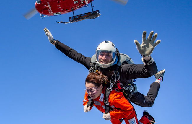 Skydiving in Interlaken - Photo 6