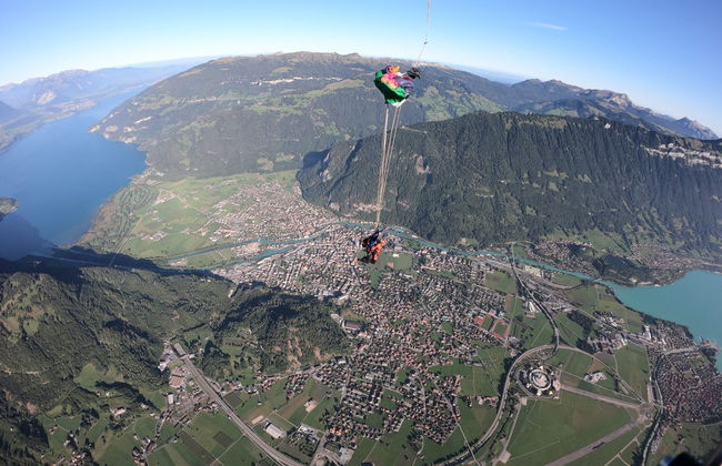 Skydiving in Interlaken - Photo 4