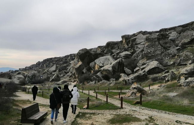 Vulcões de Lodo e Gobustan - Tour de Meio Dia - Foto 5