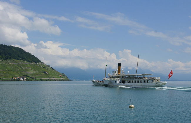 Balade en bateau sur le lac Léman - Photo 3