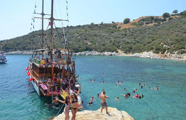 Kusadasi Coast Boat Tour - Photo 3