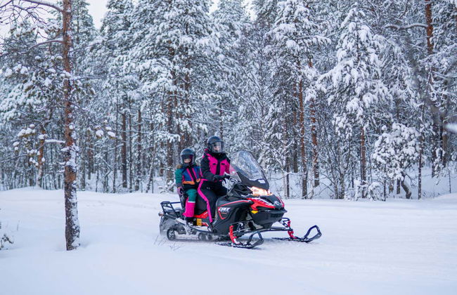 Snowmobile Safari - Photo 7
