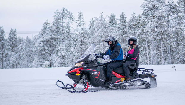 Aventura en moto de nieve por Rovaniemi - Foto 5