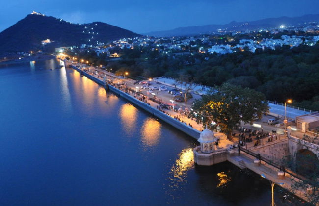 Udaipur by Night Walking Tour - Photo 2