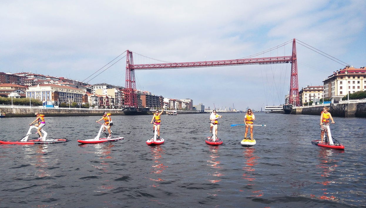 Tour in bicicletta acquatica nell'estuario di Bilbao - Foto 1
