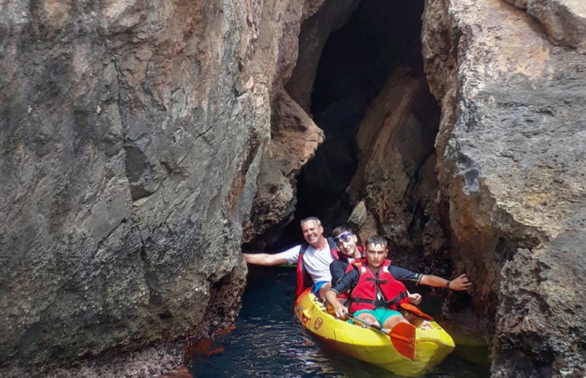 Kayak y snorkel en la playa de La Rijana - Foto 3