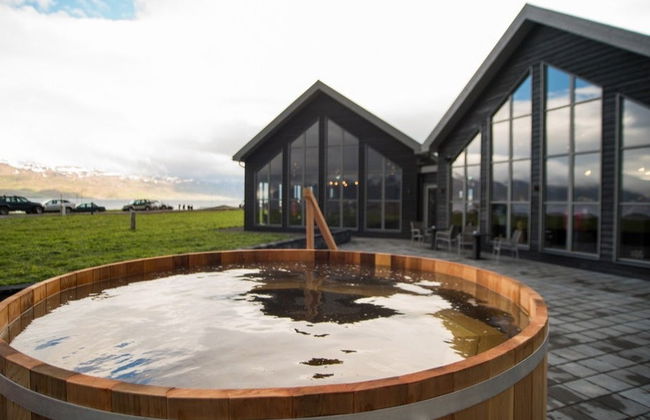 Icelandic Beer Bath - Photo 2