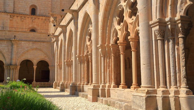 Poblet Monastery Trip - Photo 2