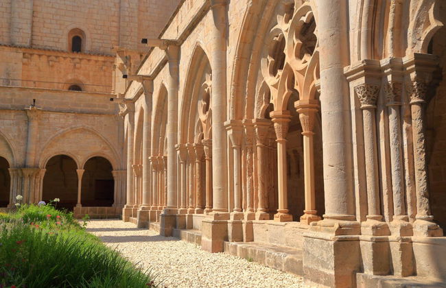 Poblet Monastery Trip - Photo 2