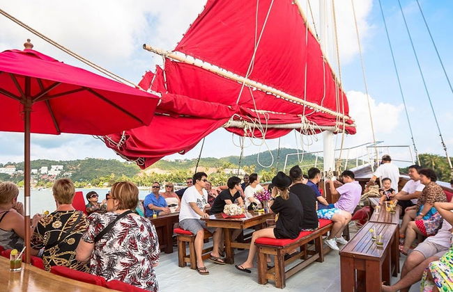 Paseo en barco tradicional con cena - Foto 2