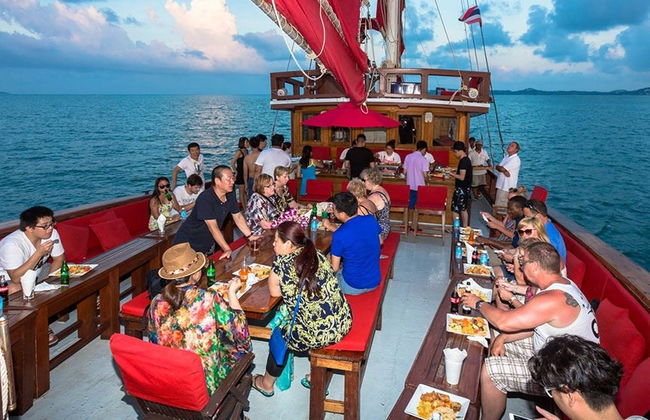 Paseo en barco tradicional con cena - Foto 6
