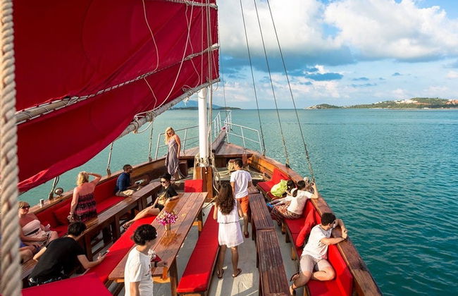 Paseo en barco tradicional con cena - Foto 5