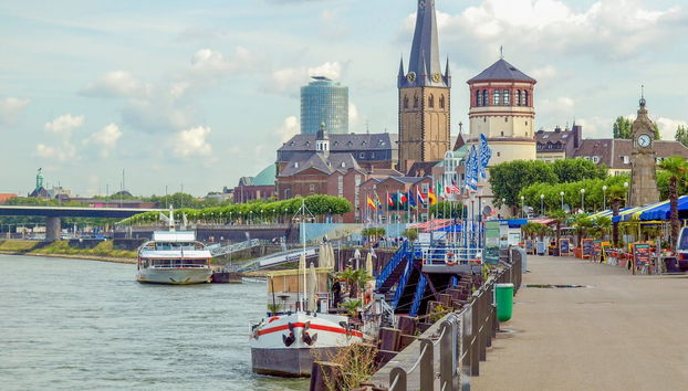 Private Tour of Düsseldorf + Maritime Museum - Foto 2