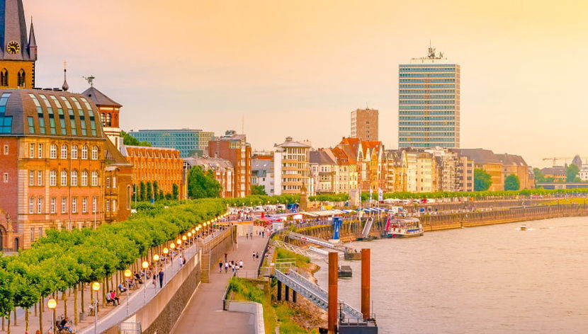 Tour privado por Düsseldorf - Foto 3