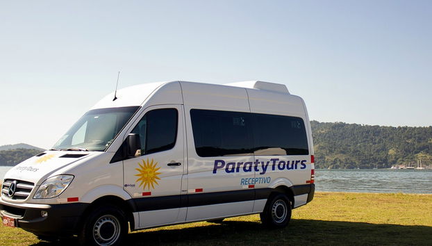Minibus prêt pour le transfert