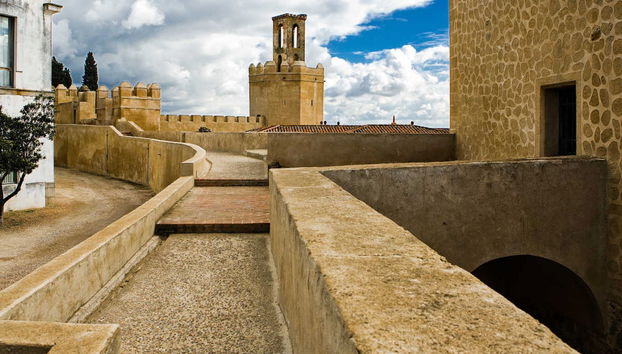 Tour por las murallas de Badajoz y Elvas - Foto 2