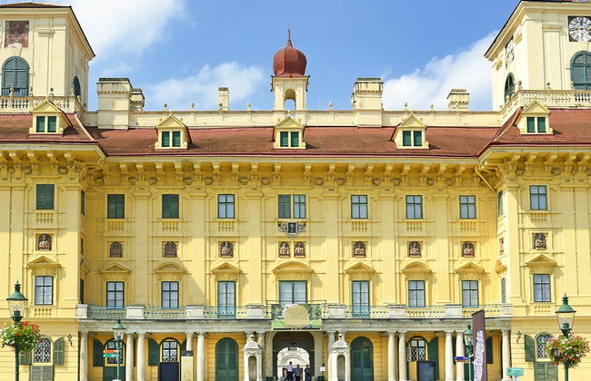 Entrada al palacio Esterházy - Foto 6