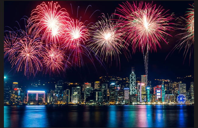 Symphony of Lights Traditional Boat Cruise - Photo 7