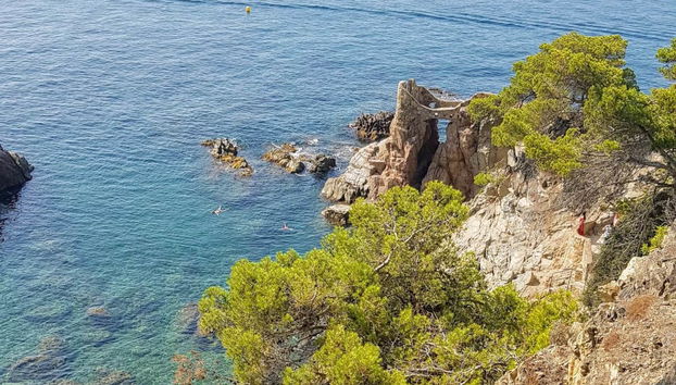 Lloret de Mar & Tossa de Mar Day Trip - Photo 5