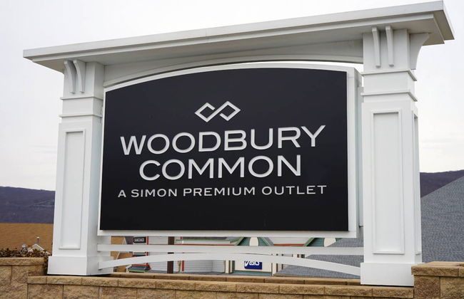 Shopping Day Trip to the Outlets - Photo 7