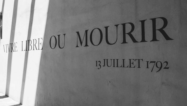 Noailles Guided Tour - Photo 2