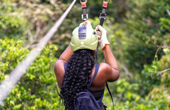 Pipa Ziplining - Photo 2