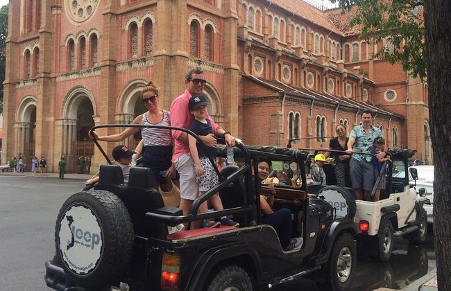Recorrido privado de medio día por la ciudad de Saigón en jeep - Foto 2